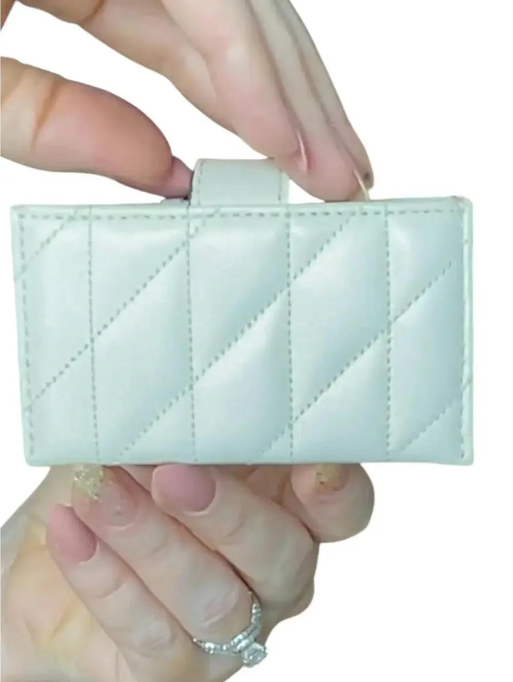 Coach Quilted Leather Accordion Card Holder Wallet in White - Picture 2 of 7
